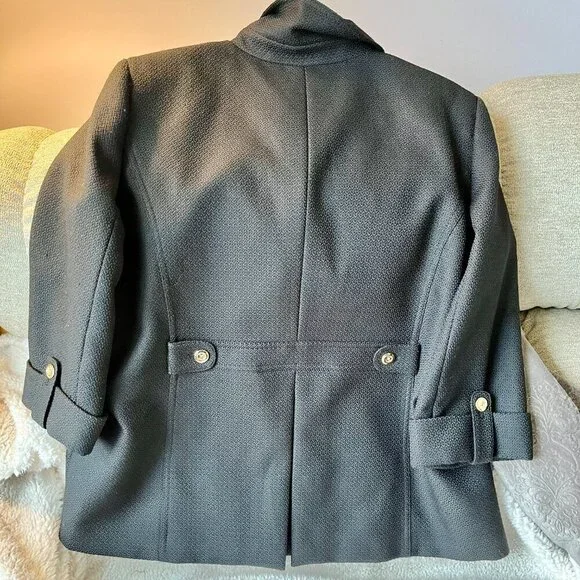 Tahari Black Boucle Jacket Gold-Tone Button, 14W - Picture 4 of 14